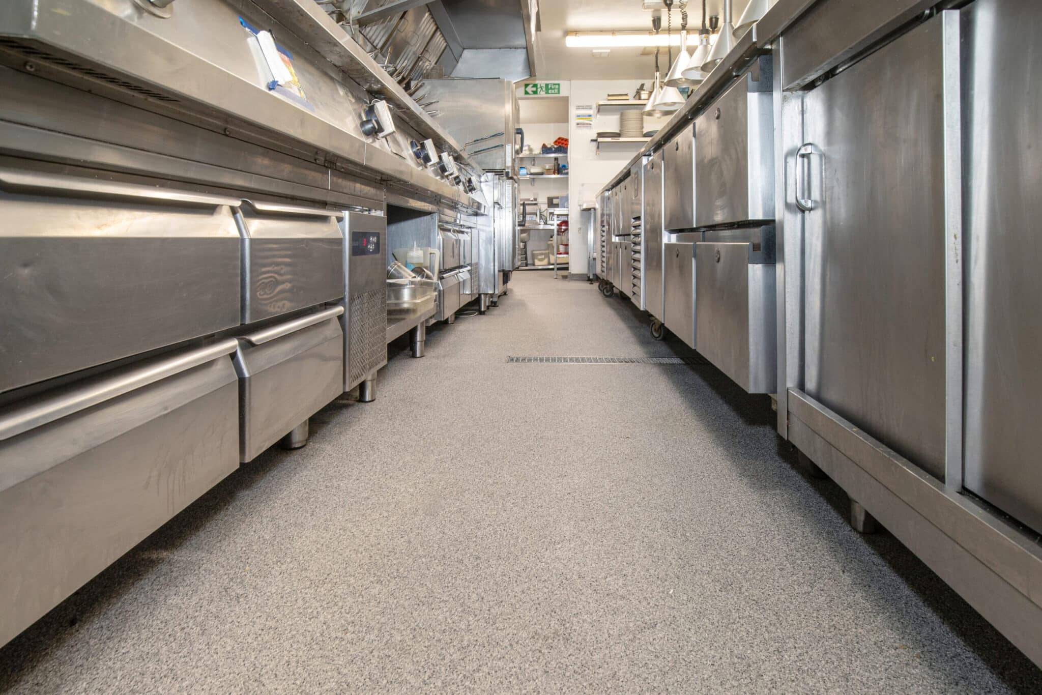 RESYN explores the benefits of resin flooring for commercial kitchens